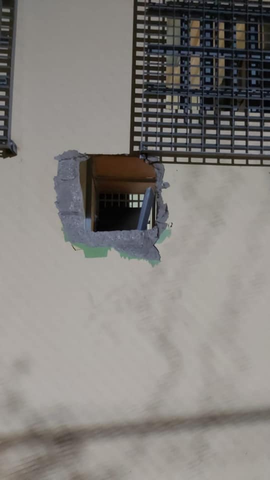 Police call on undocumented persons to return to barracks