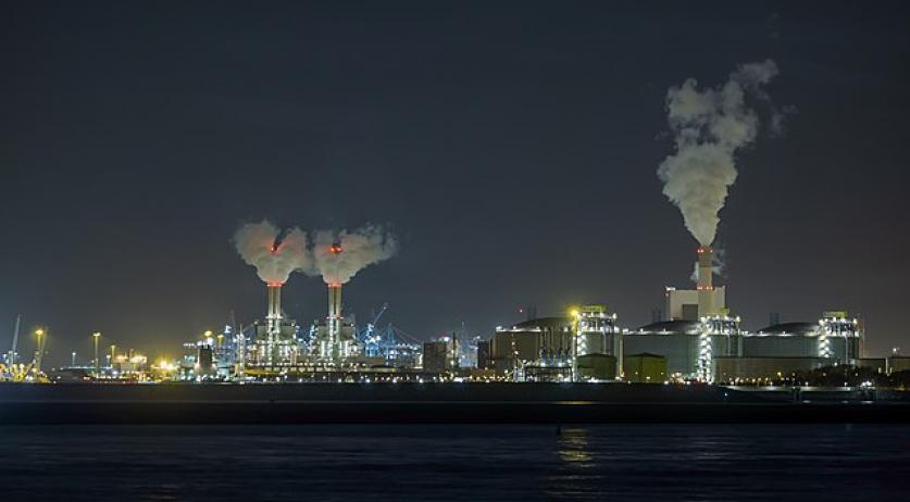 Close the last three coal-fired power plants by 2025, scientists say