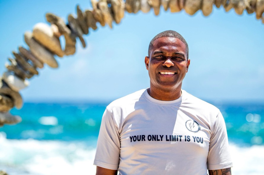 New Sculpture by Giovanni Abath to Transform Curaçao’s Koredor Waterfront into an Open-Air Art Experience