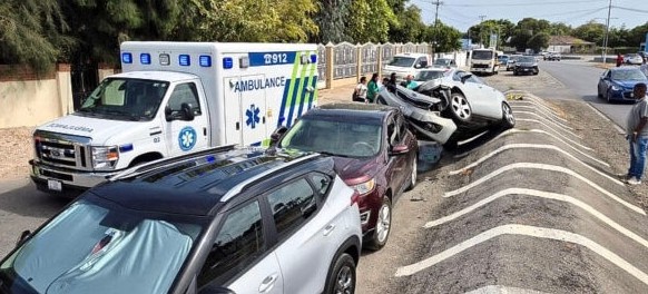 Multiple Parked Vehicles Damaged in Accident at Brievengat Supermarket
