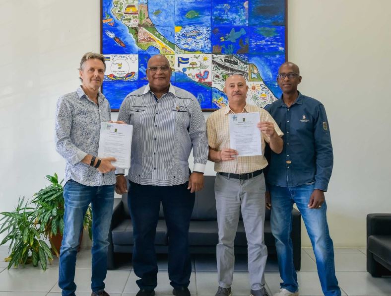 Mina Scharbaai to get an additional showroom