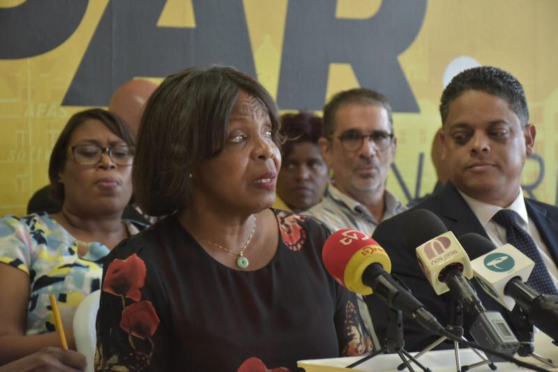 Alcalá-Wallé before judge for violation of screening law and forgery