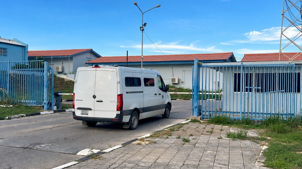 Police Arrest 15-Year-Old Suspect in Armed Robbery at Commandeursweg Minimarket