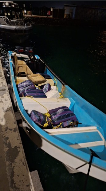 Coast Guard Intercepts Boat Near Aruba With Two Venezuelans and Drugs on Board