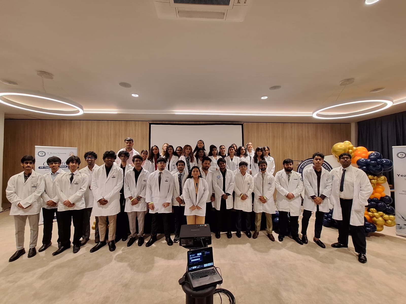 Dreams of Becoming Doctors Take Shape as 36 Medical Students Receive White Coats in Curaçao