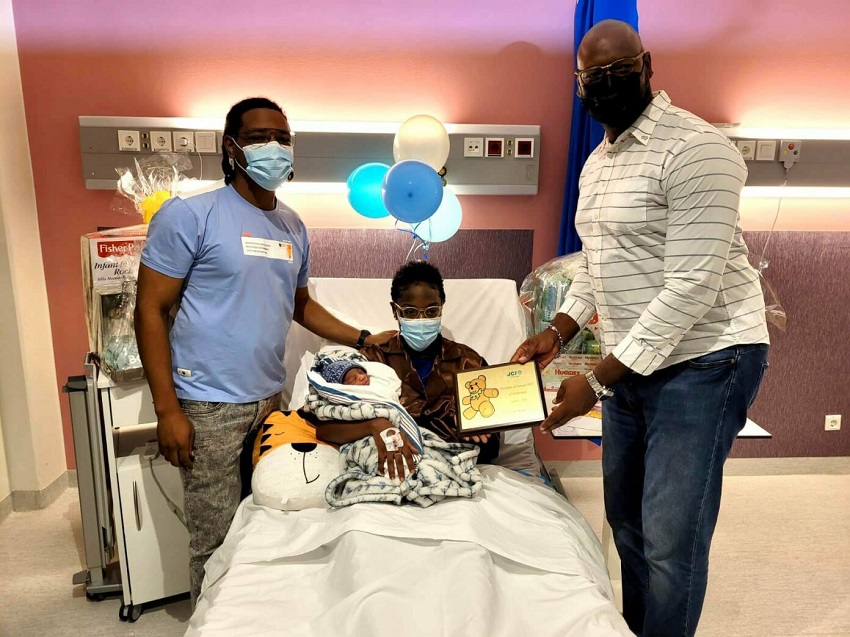 First baby in Curaçao is a boy and is called Daryon