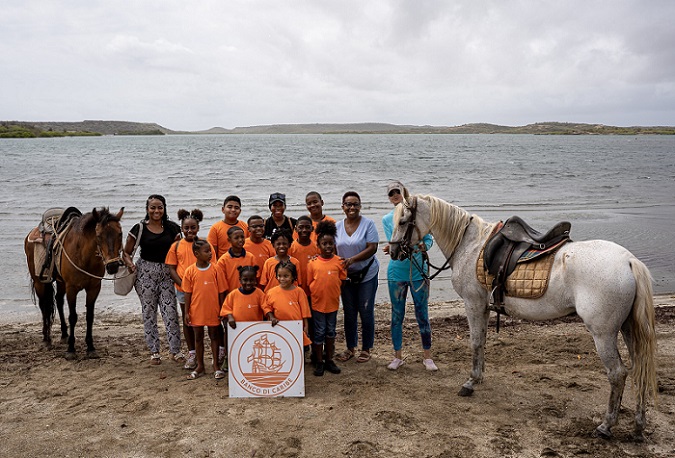 Banco di Caribe supports the ‘Discover Your Greatness’ program for teens