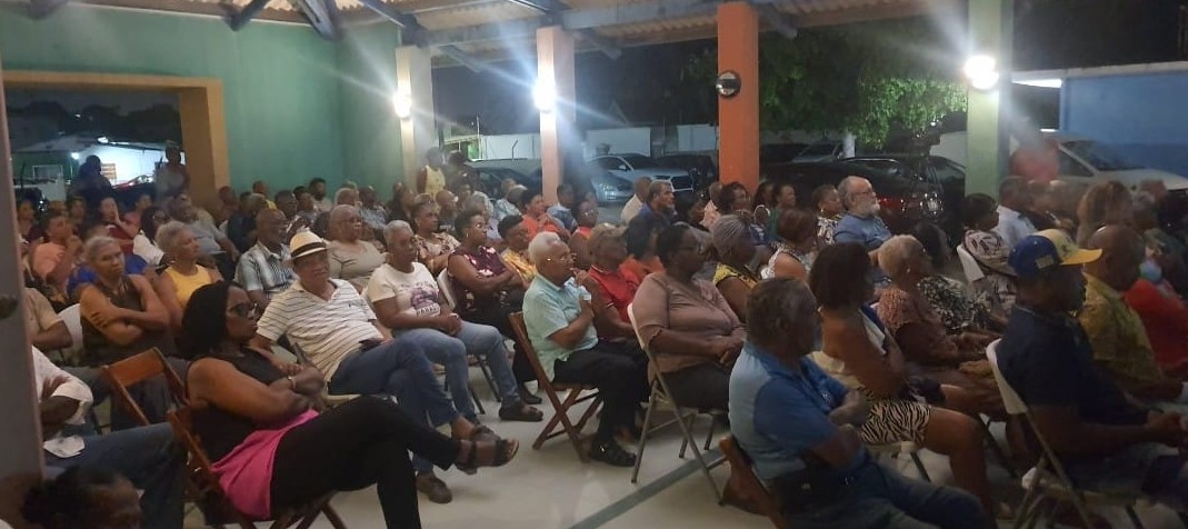 Boka Samí Embraces Its Language: Full House at “Papiá di Boka Samí” Lecture