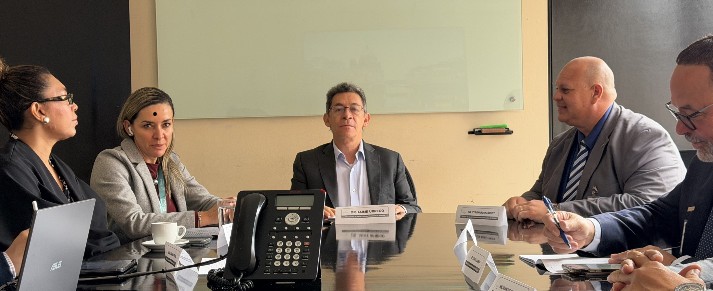 Minister Boekhoudt Meets with Colombian Health Officials to Strengthen Healthcare Cooperation