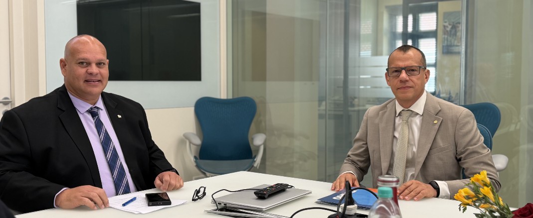 Minister Boekhoudt strengthens cooperation with PAHO/WHO