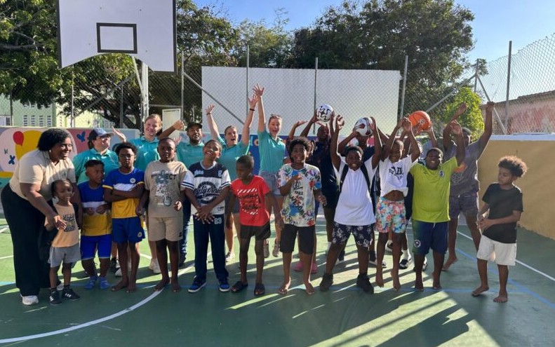 World Cup Bracelet Campaign Delivers New Sports Equipment to Otrobanda Youth