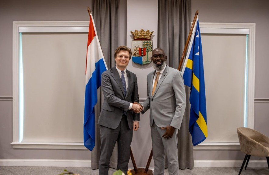 Productive Talks on Regional Security Between Curaçao and Dutch Defence Minister