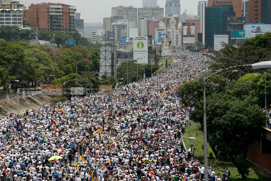 Venezuelans Gather in Caracas to Demand Free Elections and Release of Political Prisoners