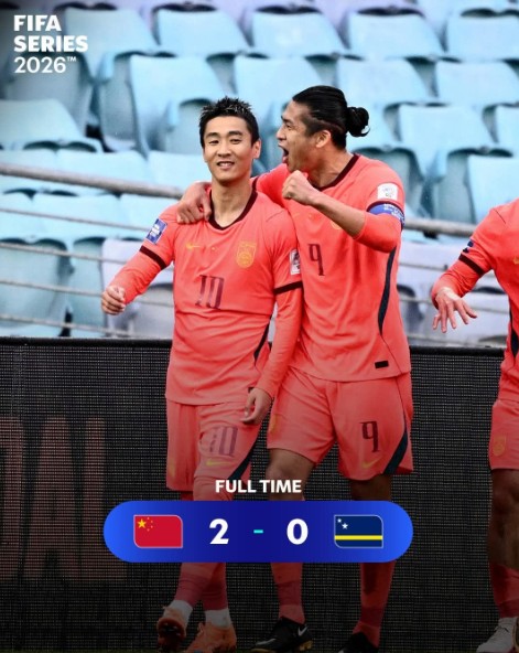 Rutten Suffers Defeat in First Match as Curaçao Coach