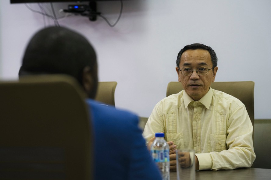 Justice Minister Hato Meets Chinese Business Community Following Series of Robberies in Curaçao