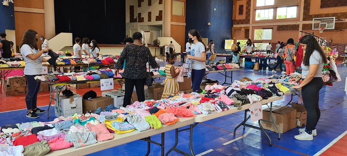 Students organize annual 'shopping experience'