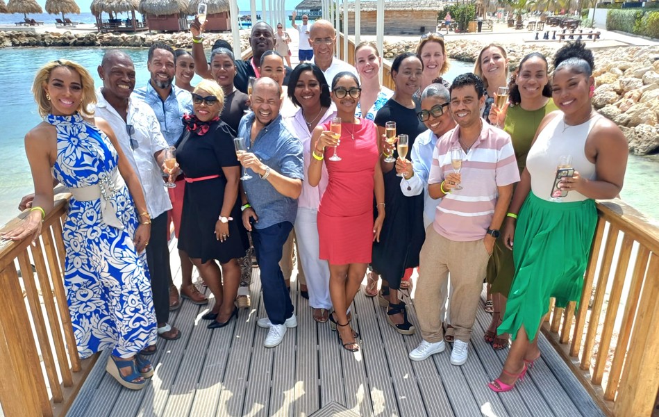 A first for Corendon: First Curaçao cabin crew on flights between Amsterdam and Curaçao