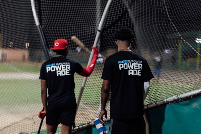 FEBEKO and Coca-Cola Curaçao Sign Powerade Sponsorship Agreement