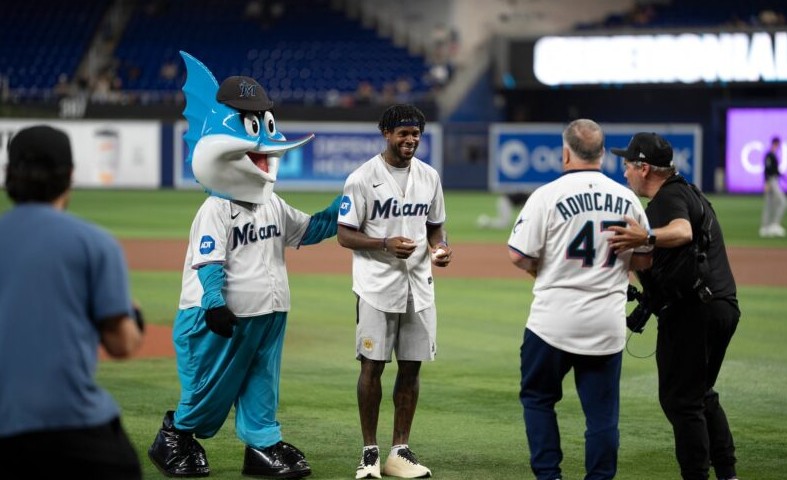 Curaçao Captain Throws First Pitch at Miami Marlins Game Ahead of World Cup Debut