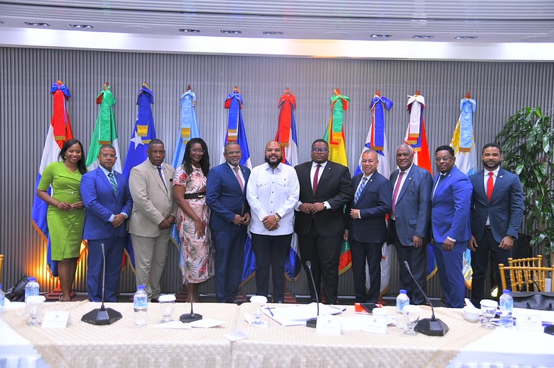 Curaçao-Backed Caribbean Commission Pushes Regional Action on Record Sargassum Crisis
