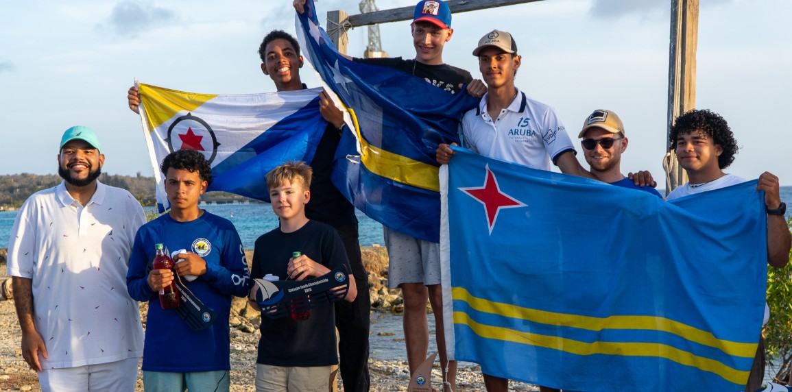 Minister Middelhof Awards Young Sailors at Curaçao Youth Championships 2026