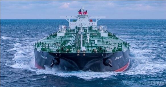 Oil Tanker Dhalkut Stranded Near Curaçao Amid U.S. Sanctions on Venezuela