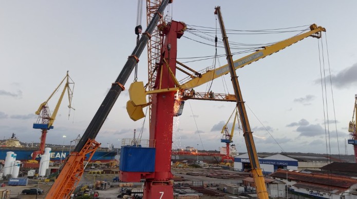 Curaçao Shipyard Begins Major Crane Replacement as Part of Modernization Plan