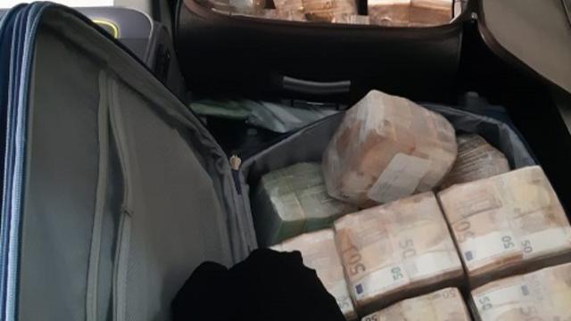 Record amount of 13 million found during drug research in Amsterdam