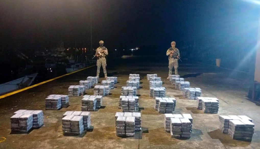 Joint Anti-Drug Operation Seizes 783 Kilograms of Cocaine in the Caribbean