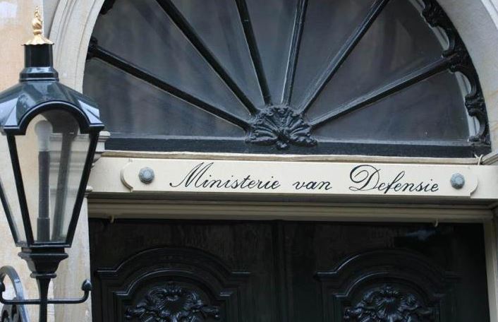 Dutch Defense Ministry employee arrested for selling airplane parts to Russia