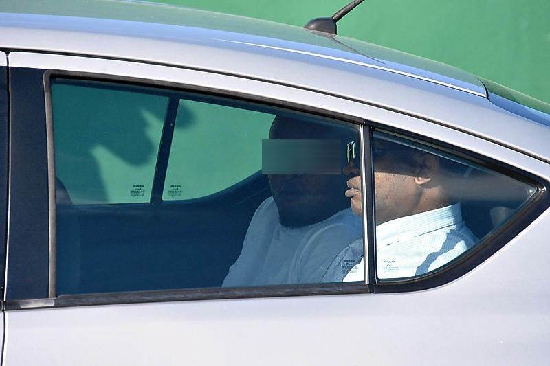 16 years against police officer Mariano for drug robbery