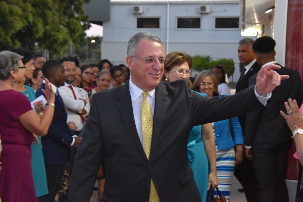 Latter-Day Saints leader visits Curaçao