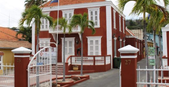 EuroCollege launches gap year program in Curaçao for uncertain students