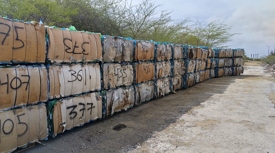 Coca-Cola Curaçao Supports Export of Colored PET Bottles and Continues Investing in a Circular Curaçao