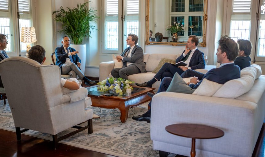 Dutch Defence Minister Holds Strategic Talks With Curaçao Governor