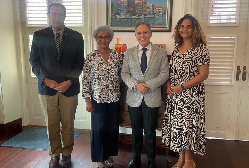 Salu pa Tur Foundation Pays Courtesy Visit to Governor of Curaçao