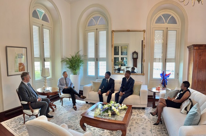 Governor Welcomes Students Participating in Model United Nations Project