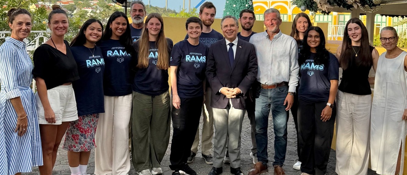 Sea Turtle Conservation Curaçao Presents Research Findings to Governor