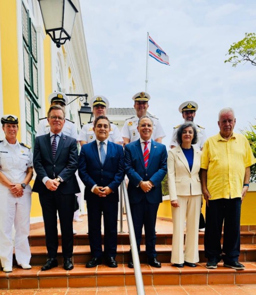 Tall Ships commanders pay courtesy visit to Governor during Velas Curaçao 2026
