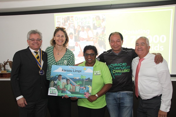 Rotary Club of Curaçao makes a donation to GreenKidz!