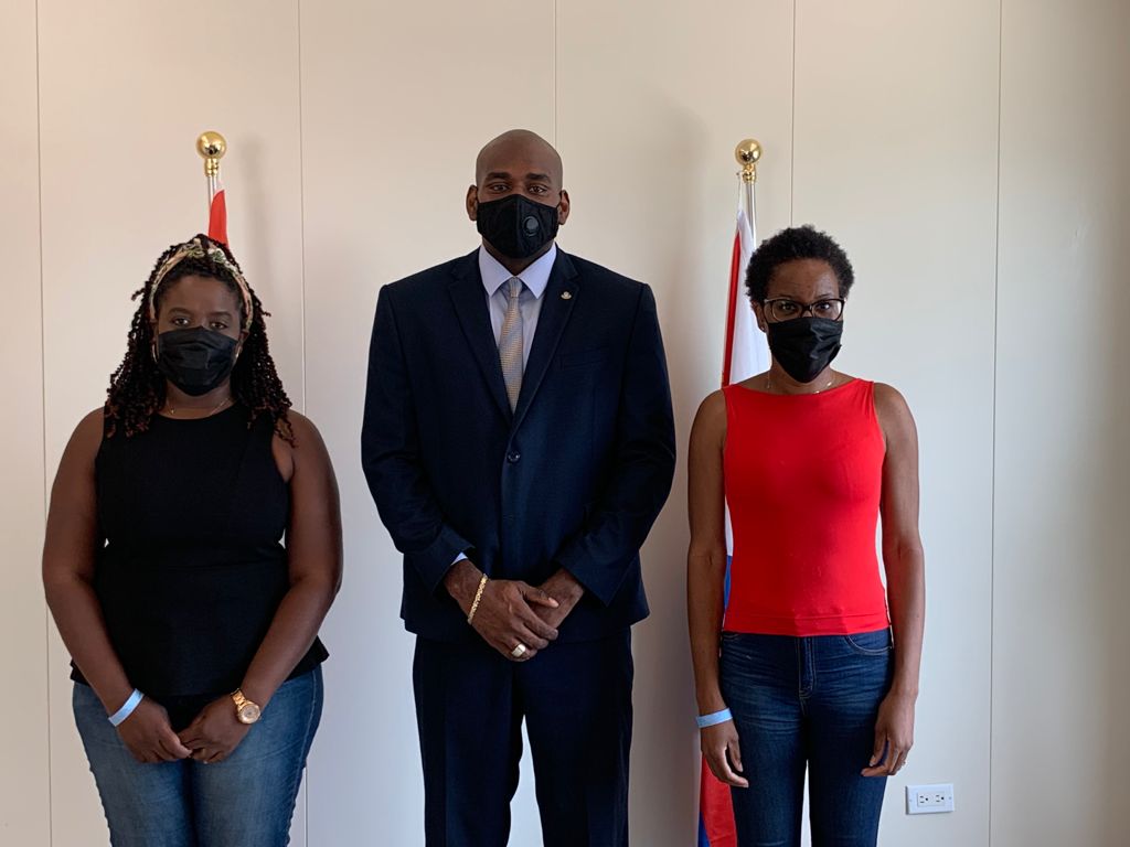 Varying factors fuel vaccine reluctance: “St. Maarten minister meeting with contracted researchers from Curaçao”