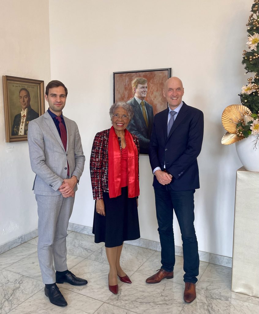 Two ministers from the Netherlands visit the Governor