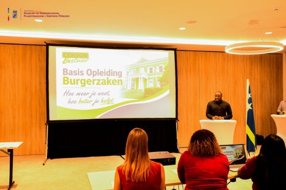 Curaçao Invests in Specialized Training to Improve Public Affairs Services