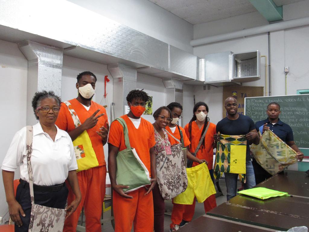 Jandino: “Give prisoners a second chance”