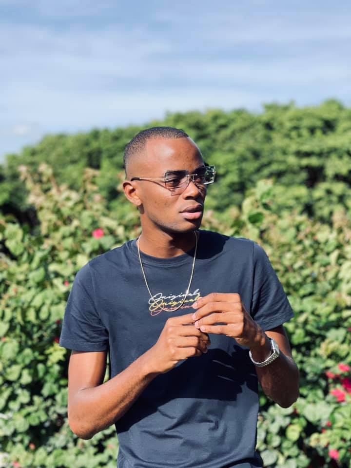 Jason Vic admits embezzlement, but denies gambling addiction