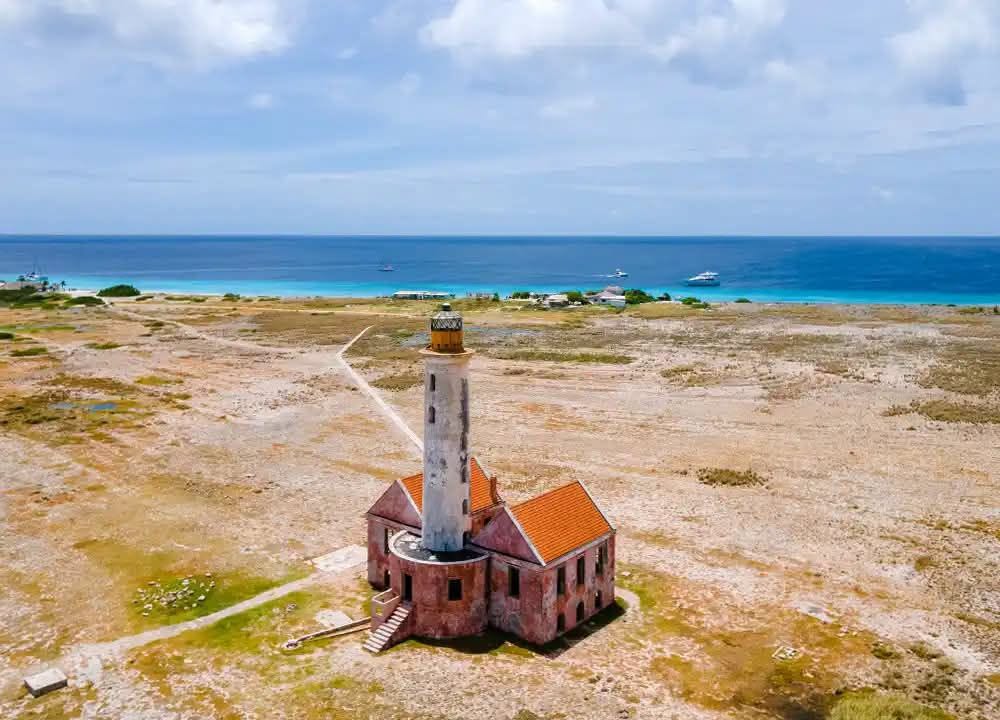 Local Resident Claims He Was Denied Access to Klein Curaçao Beach by Man Calling Area Private Property