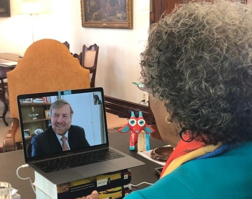 King speaks with governors of Aruba and Curaçao