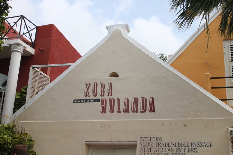 Kura Hulanda in Otrabanda sold