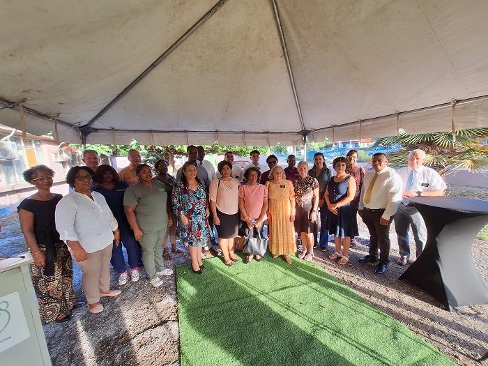 The Church of Jesus Christ of Latter-day Saints supports Curaçao’s maternity clinic with donation