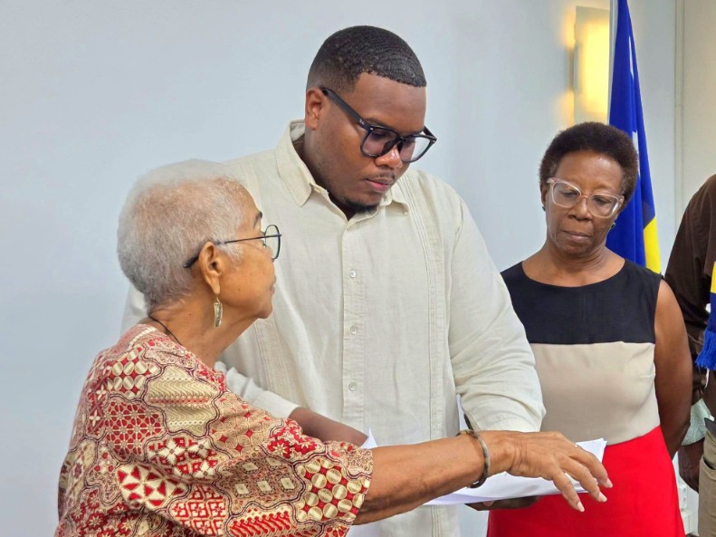 Museo Tula Foundation Takes Concerns Over Mandatory Military Service to Curaçao Parliament